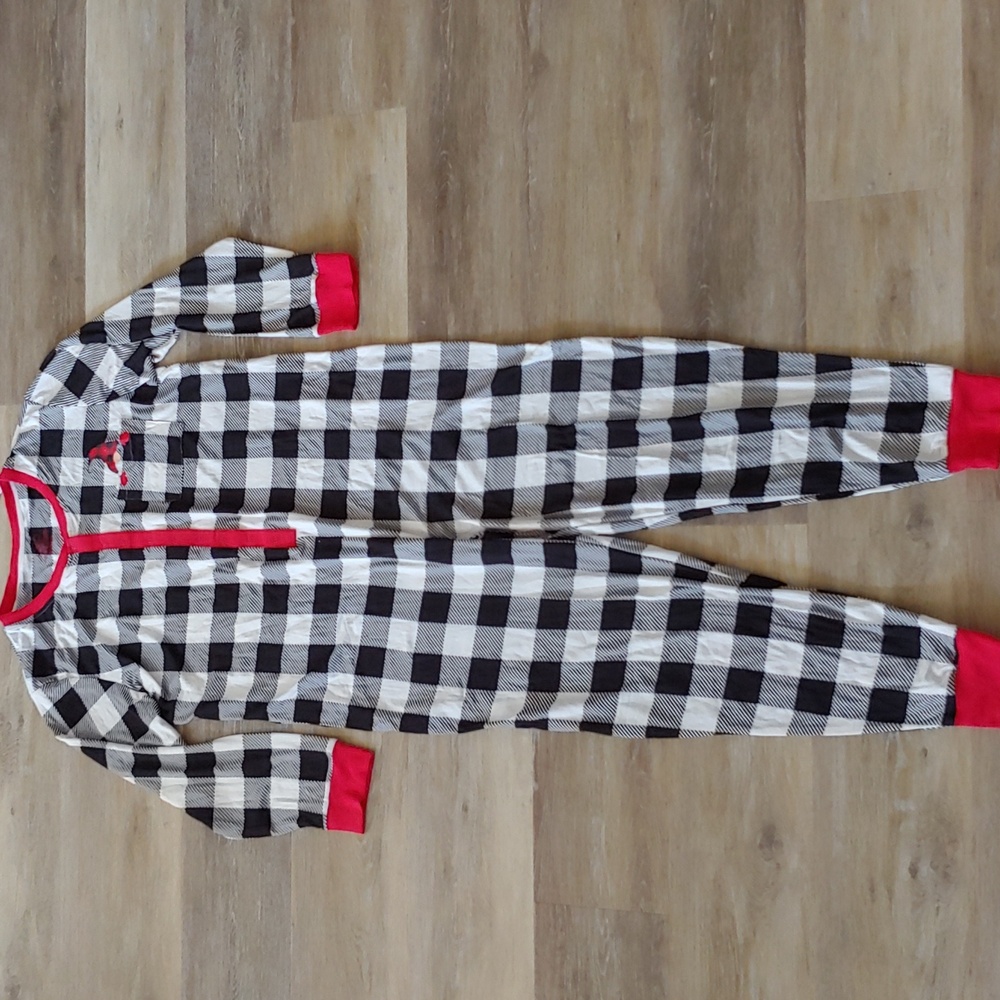 NWT Pajamarama Women's Holiday Gnome One-Piece Black/White Check Size L